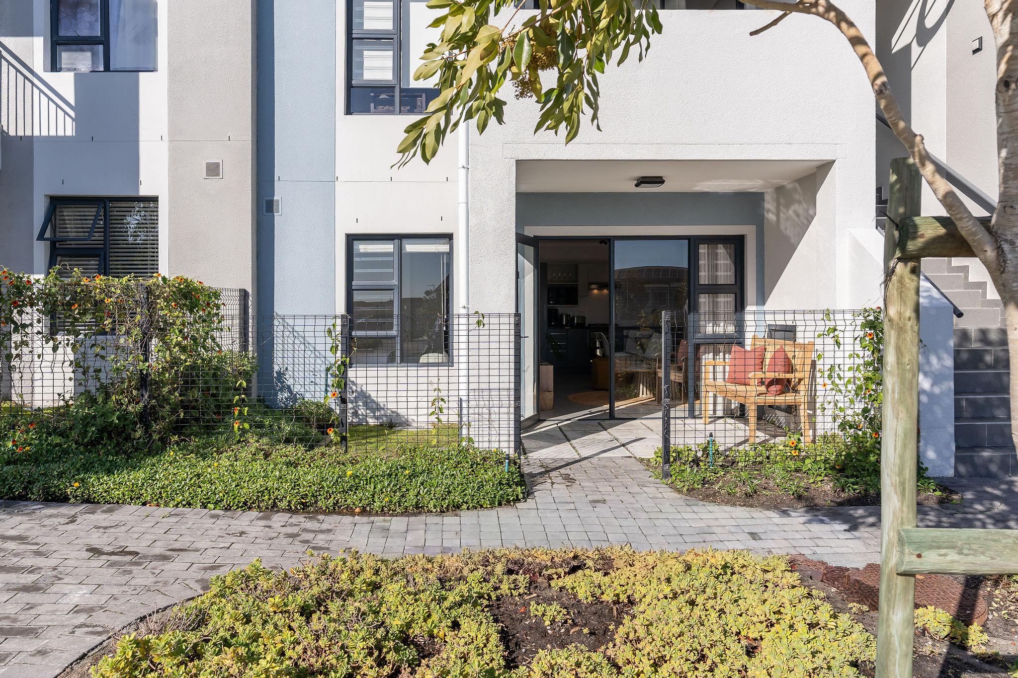 Exterior entrance of the Cape Vine apartment at Quinta Estate